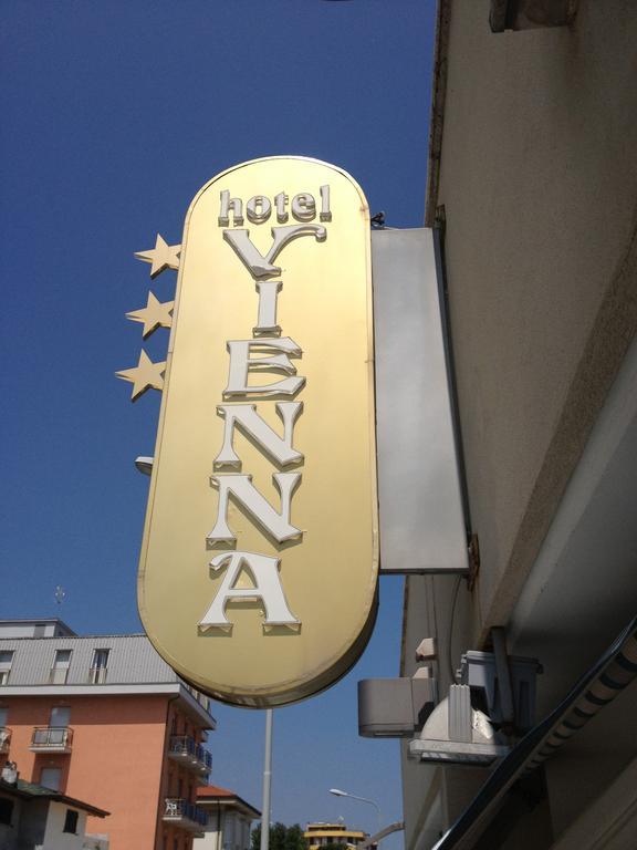 Hotel Vienna سينِغاليا المظهر الخارجي الصورة